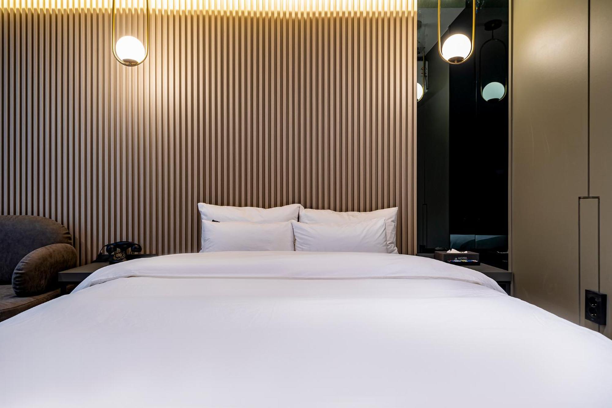 Urban Brown Hotel Chungju City Hall Exterior foto